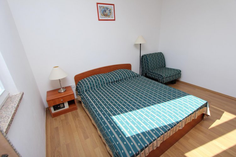 ELIDA One-Bedroom Apartment 3
