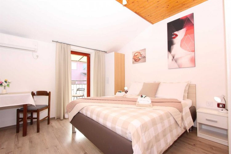 MATOSEVIC Double Room with Balcony 3