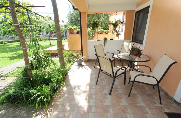 ROSANNA One-Bedroom Apartment with Terrace 1