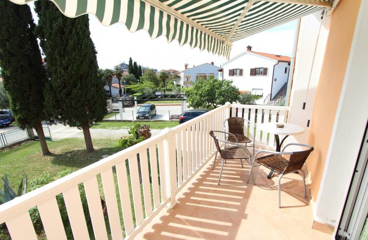 ROSANNA One-Bedroom Apartment with Balcony 4