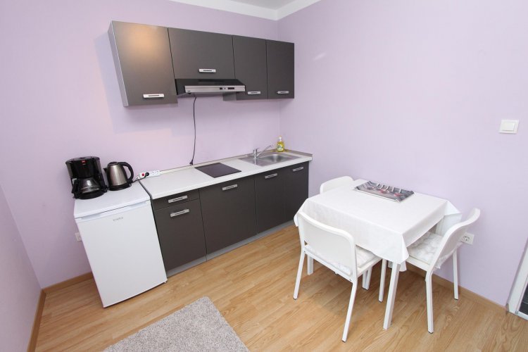 SENA One-Bedroom Apartment 5