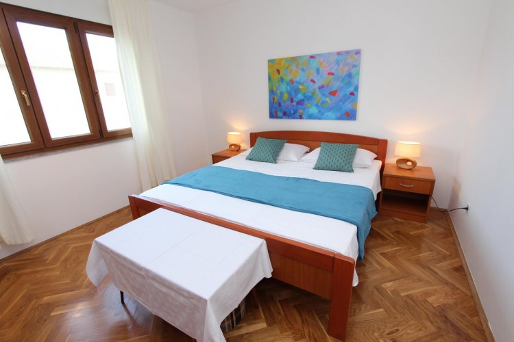 SONNE Two-Bedroom Apartment #3