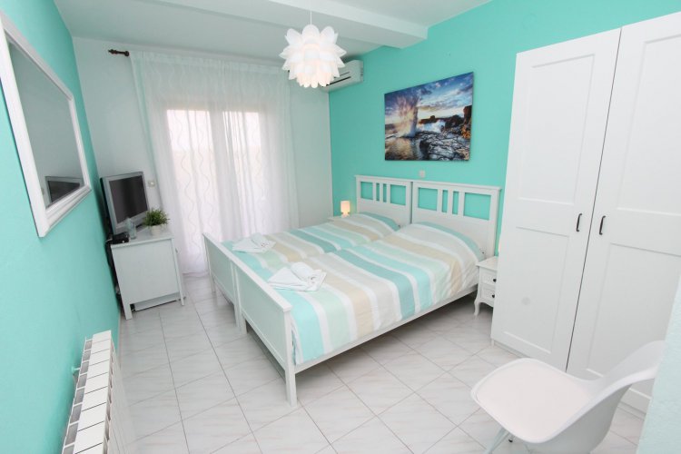 PAUZIRANO 2020. AMBIENTI Twin Room with Balcony 6
