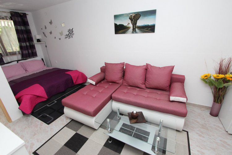 NOELLA MIA Studio