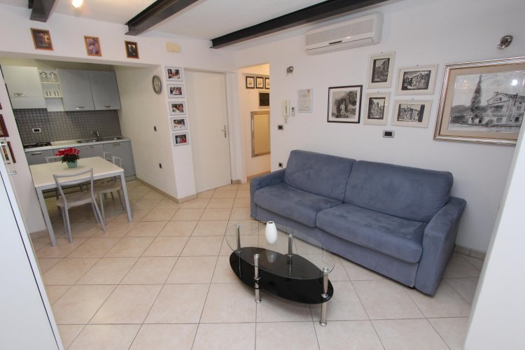 VILLA ERNESTA Comfort One-Bedroom Apartment 1