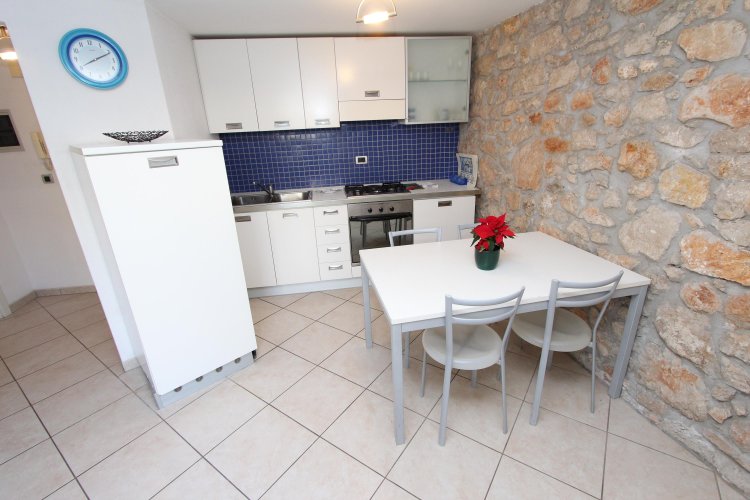 VILLA ERNESTA Comfort One-Bedroom Apartment with Balcony 2