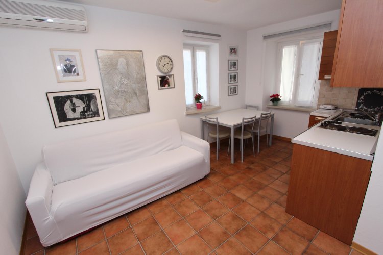 VILLA ERNESTA One-Bedroom Apartment 4