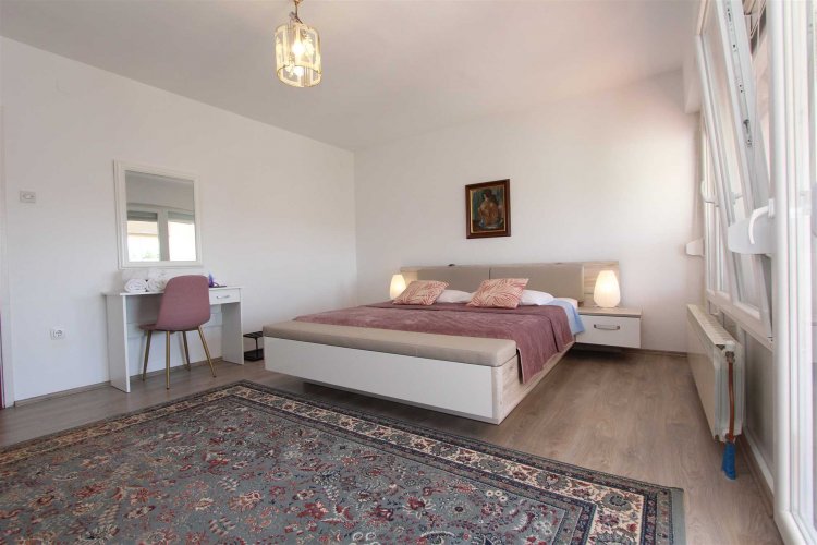 DINO Double Room 14